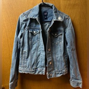 Gap distressed jean denim jacket size medium